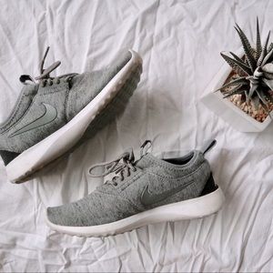 NIKE Grey Fabric Runners
